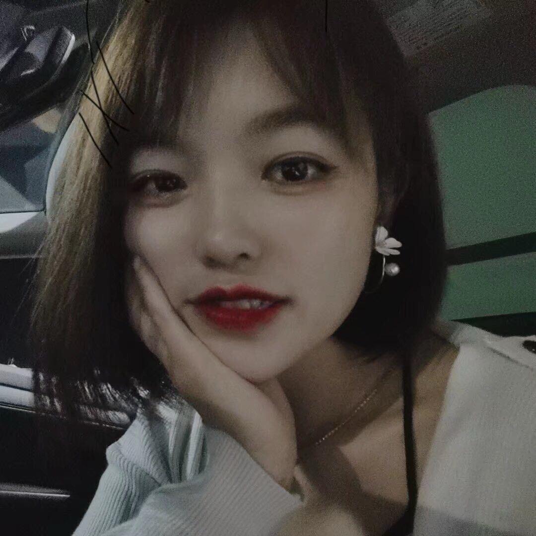 卖车的小姐姐