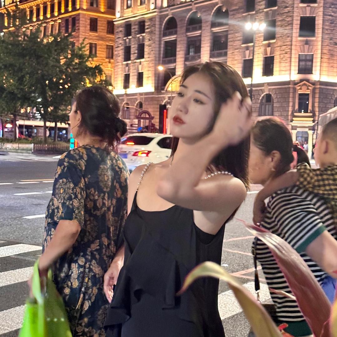 迪宁服饰