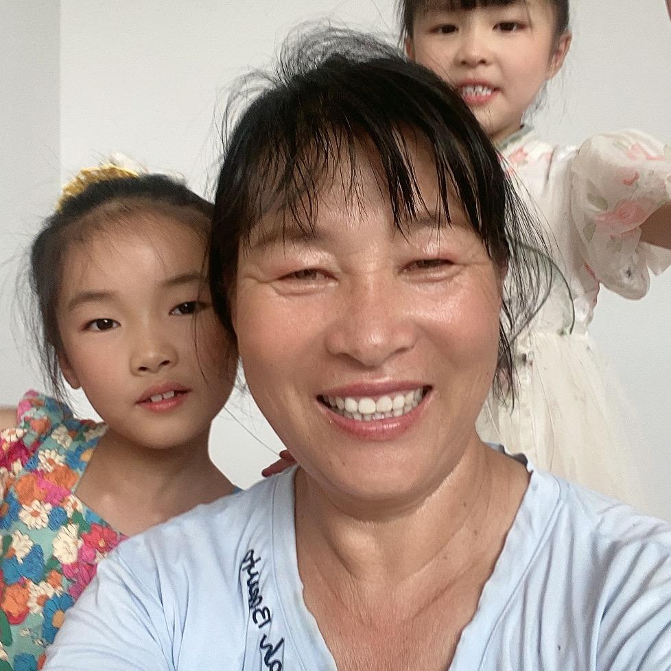 杨嫂爱唱歌@抖音