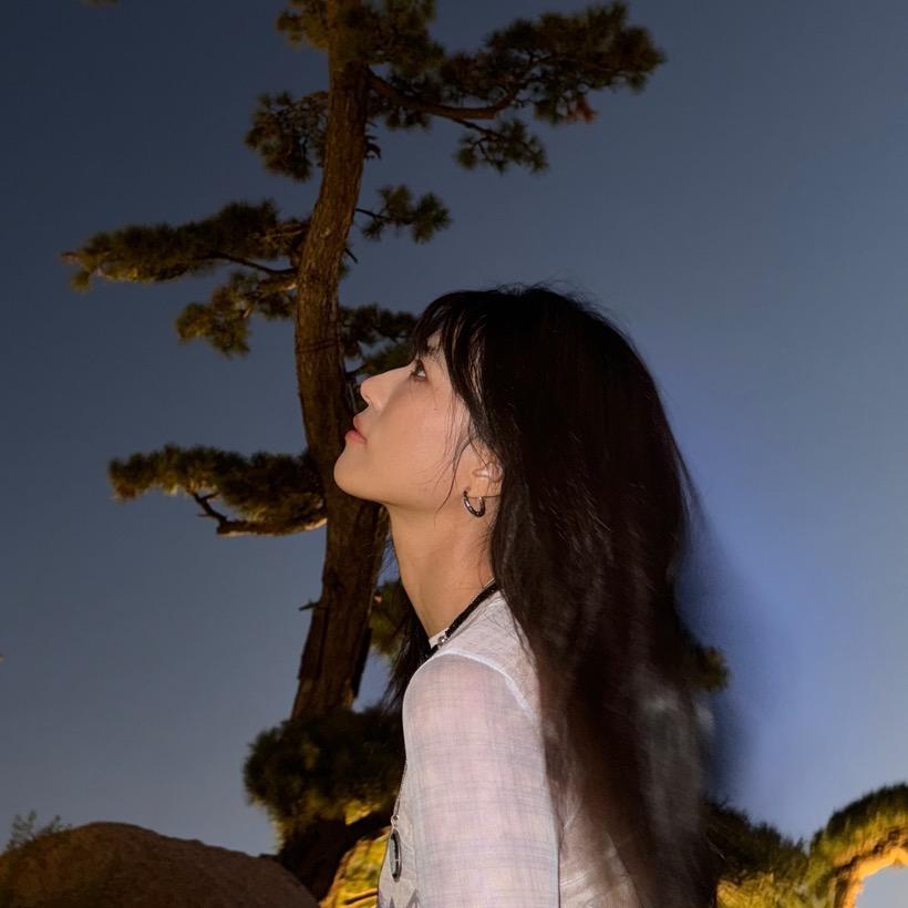 珞珞大方✨