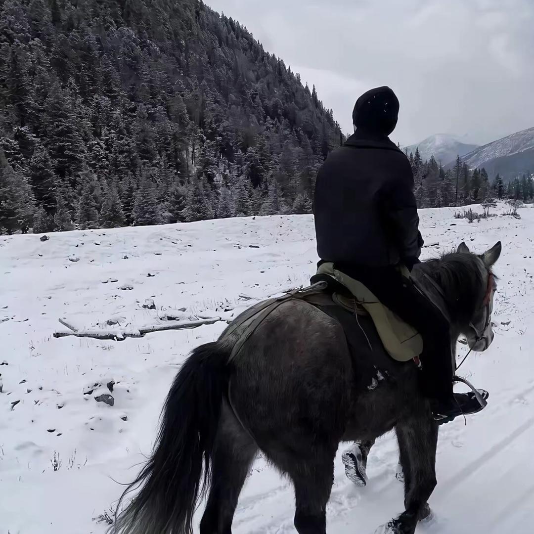 与昊