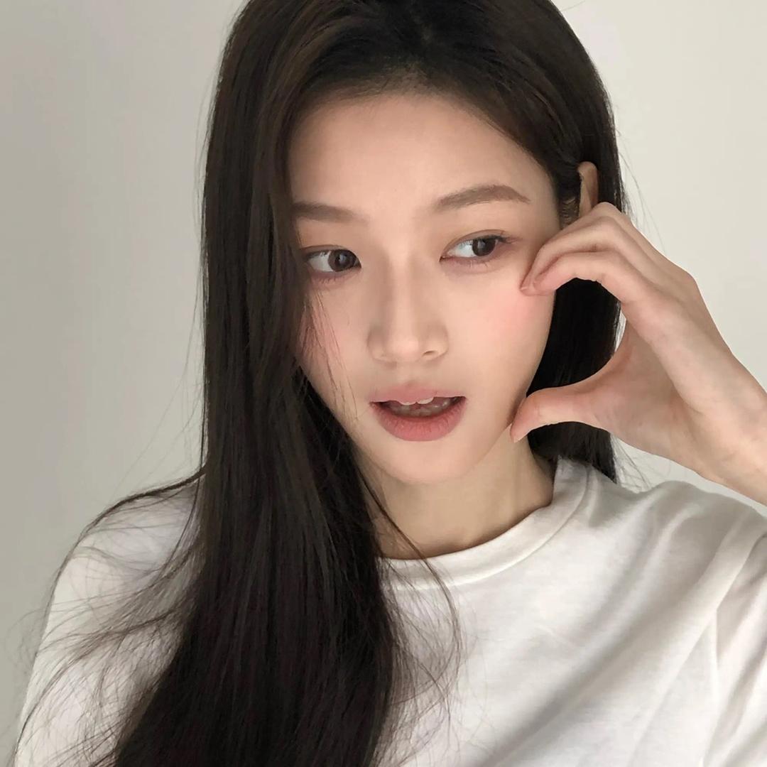 不知道取啥名的大美女