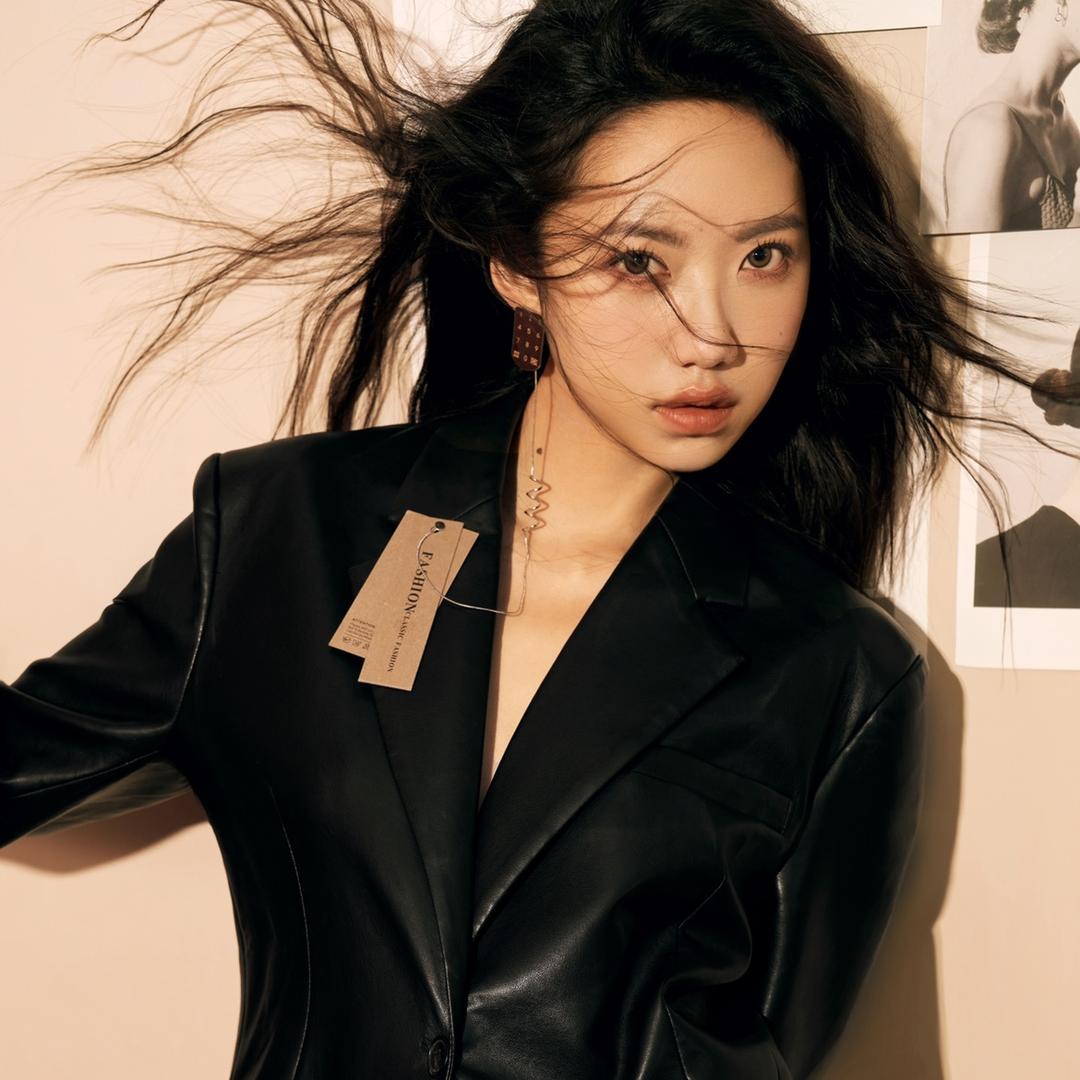 阿俪雅木ALY束腰塑形工厂小璇