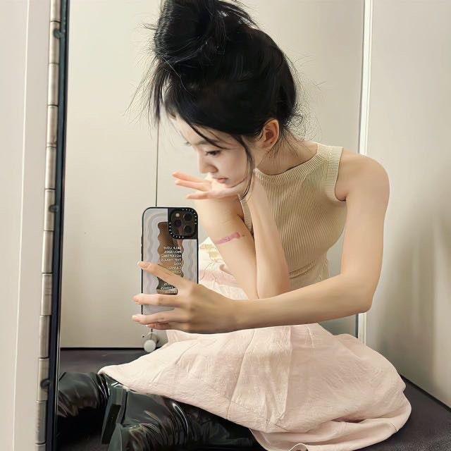 蒽蒽