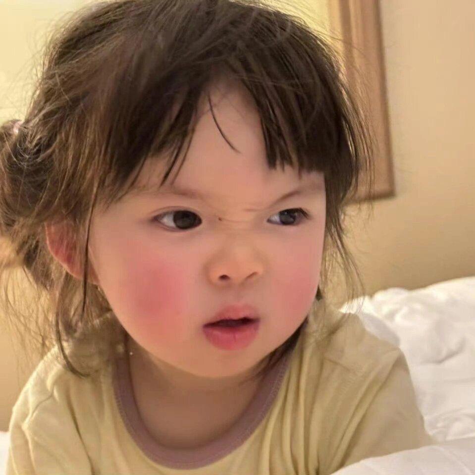 前台小郁（私信不回