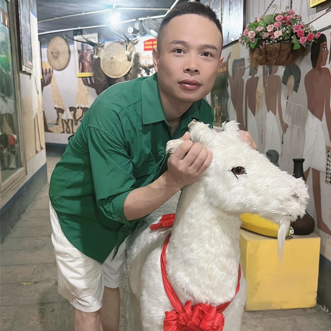 洞氮胡记羊肉馆(龙信店)官方号