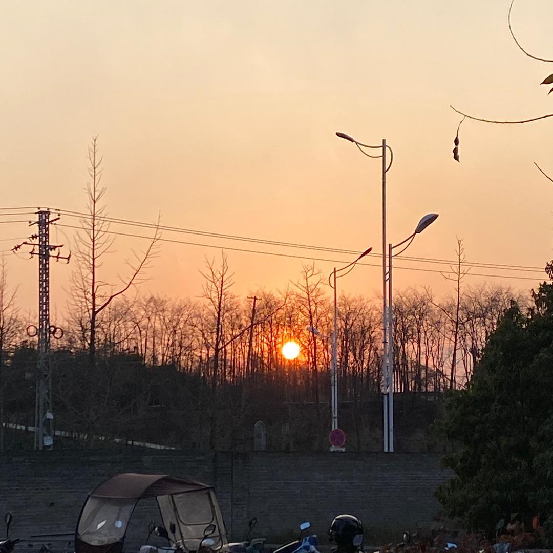 重生之我在版纳卖眼镜