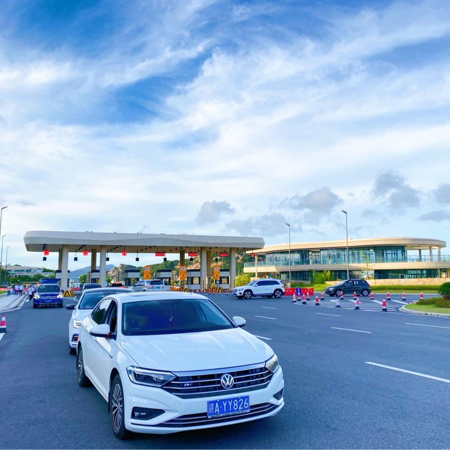 小李爱洗车
