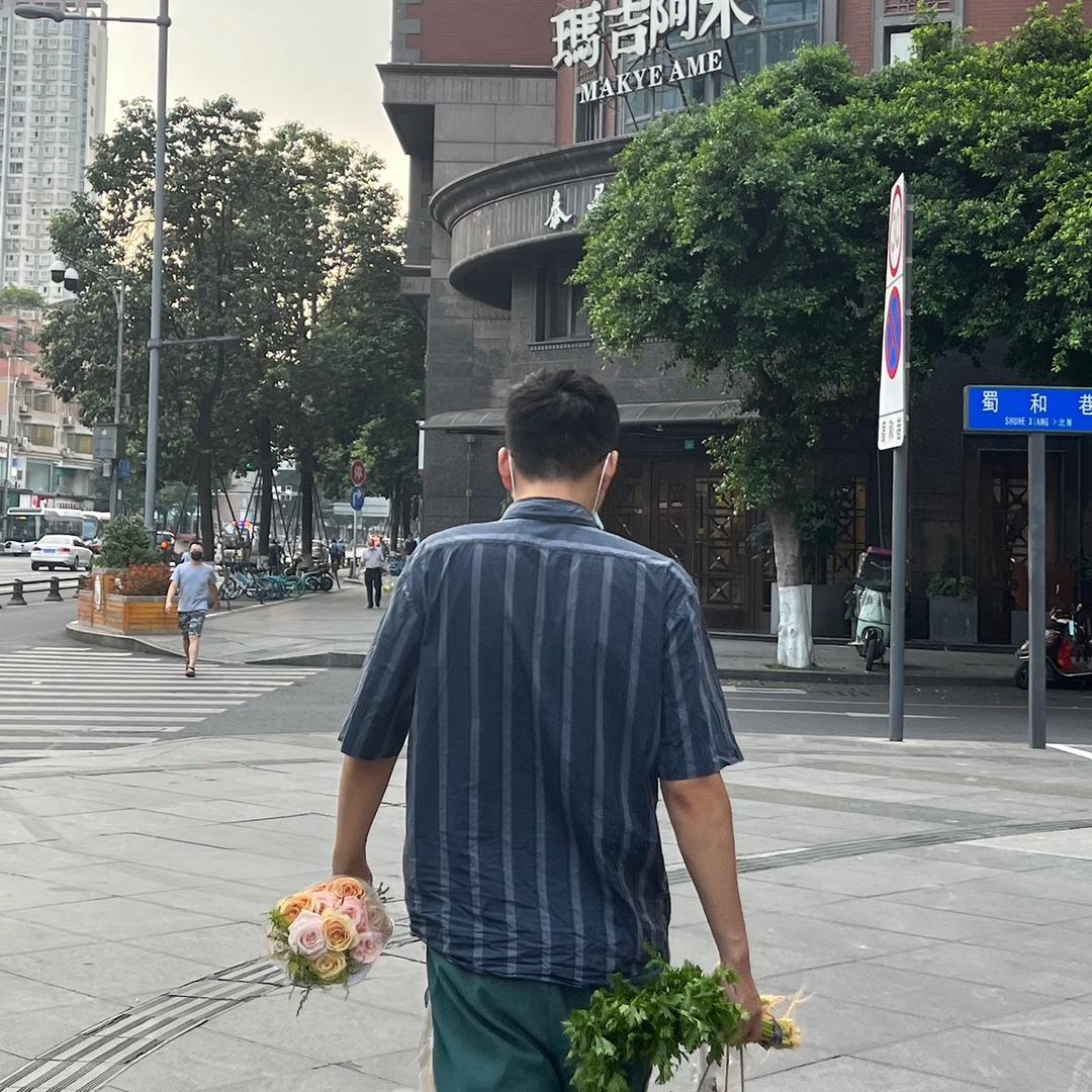娃娃鱼与佩奇