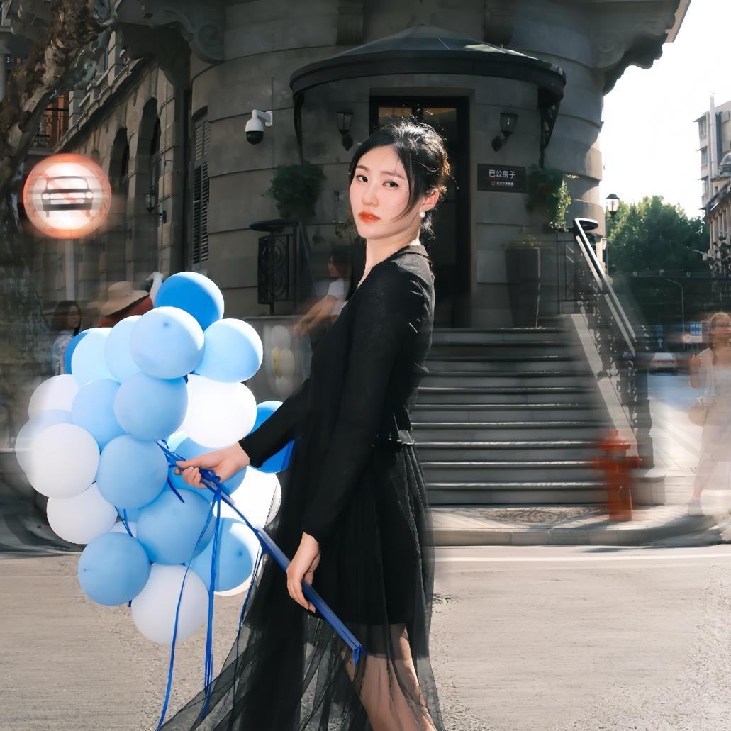 是阿栀吖