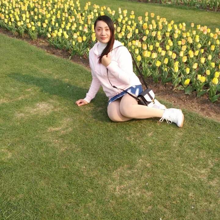 英子