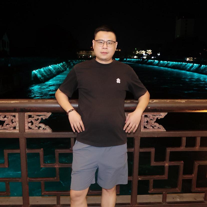卡泰驰新车定制中心-锐哥