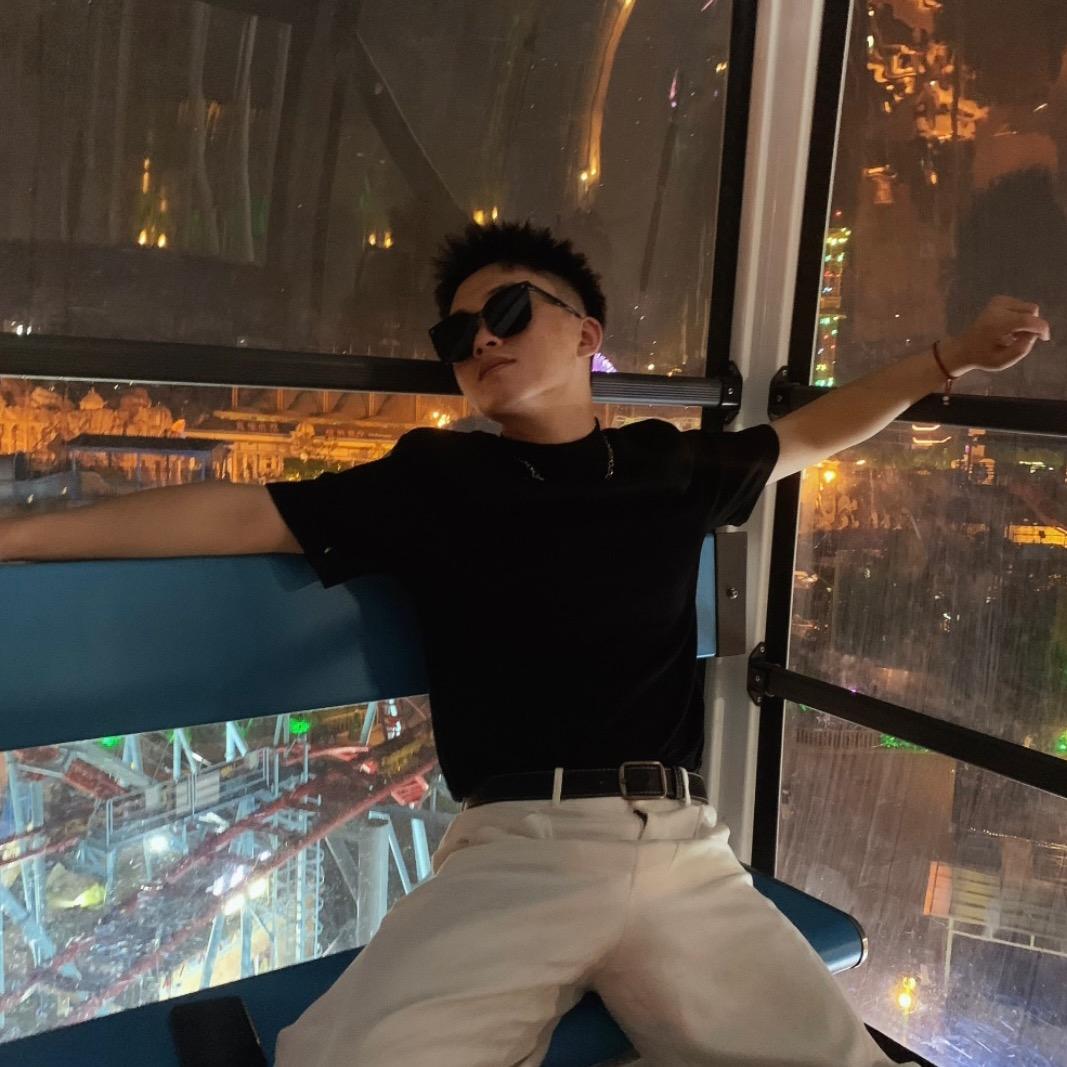 景德镇明泽专注男士发型柏辉