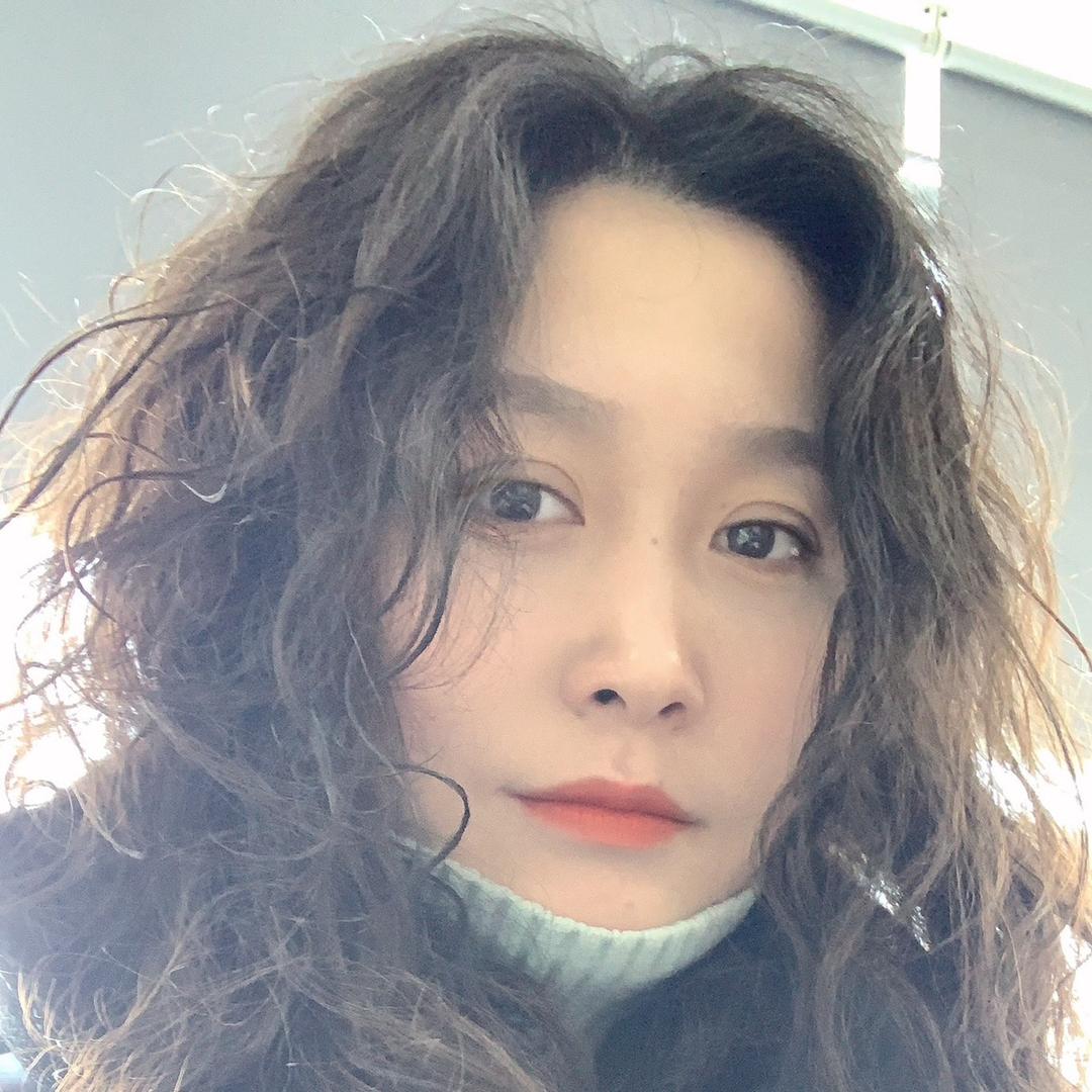 隔壁二嫂（牛仔裤）