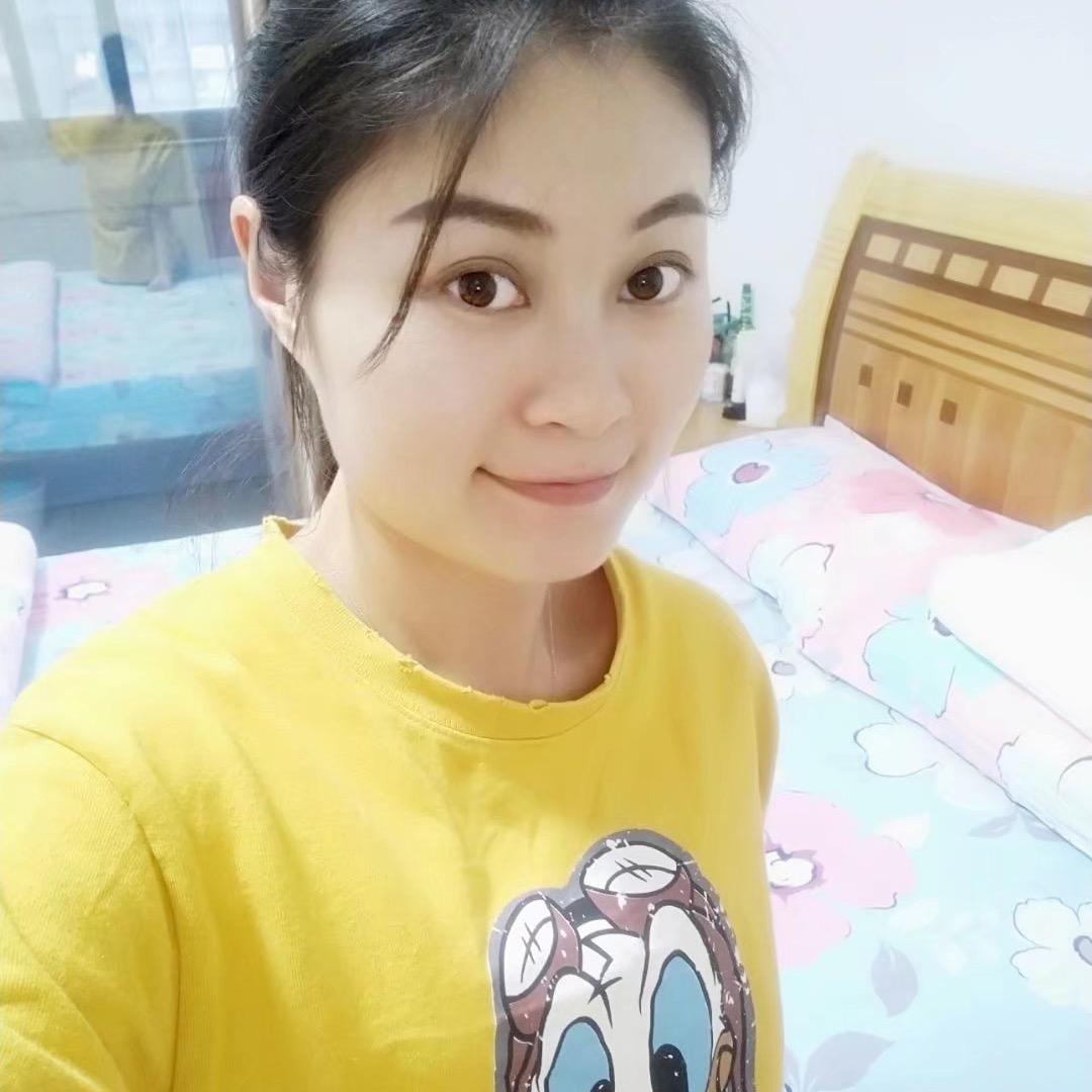 月儿穿搭
