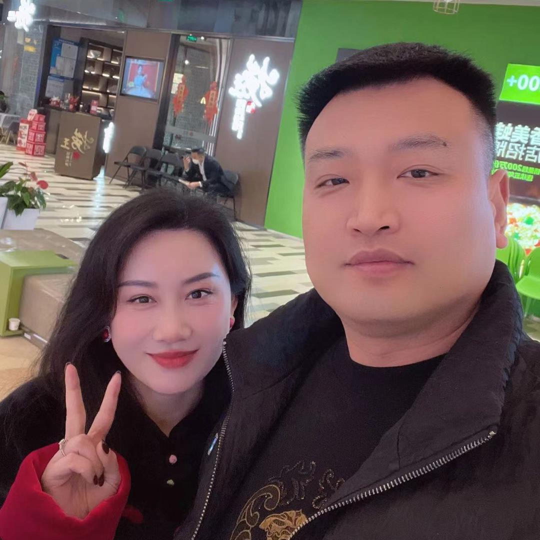 华哥与潘姐姐