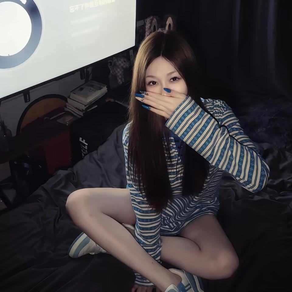 橙橙穿什么
