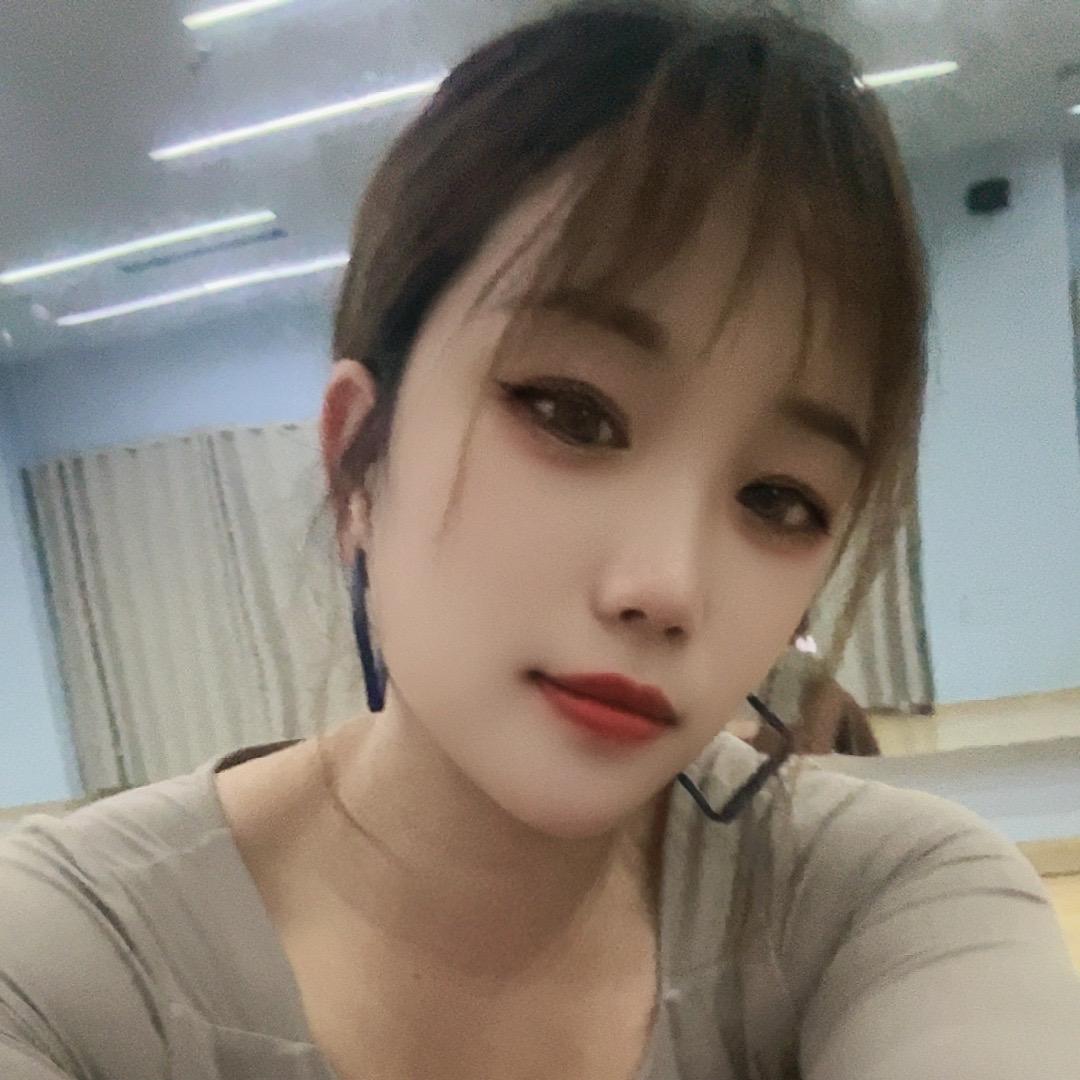 菲菲👑