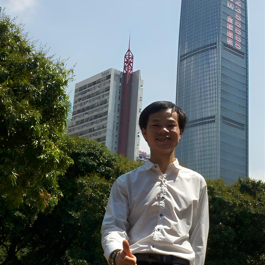 赛博未来游泳健身刘达