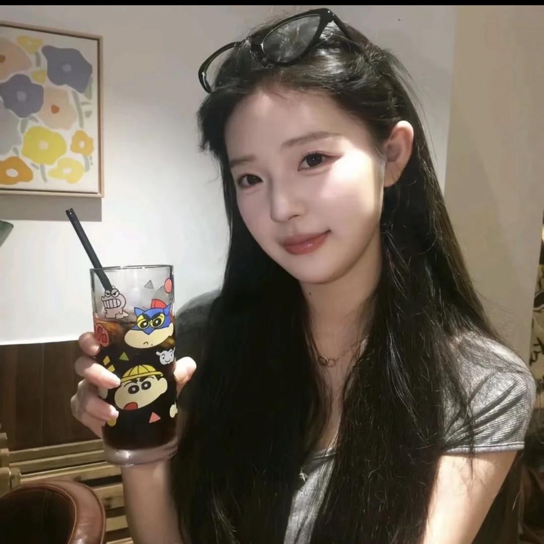 爱吃鸡蛋黄.