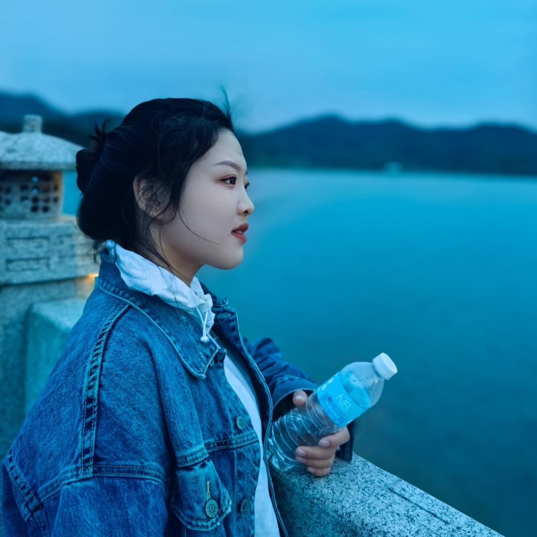 西西要努力🌸