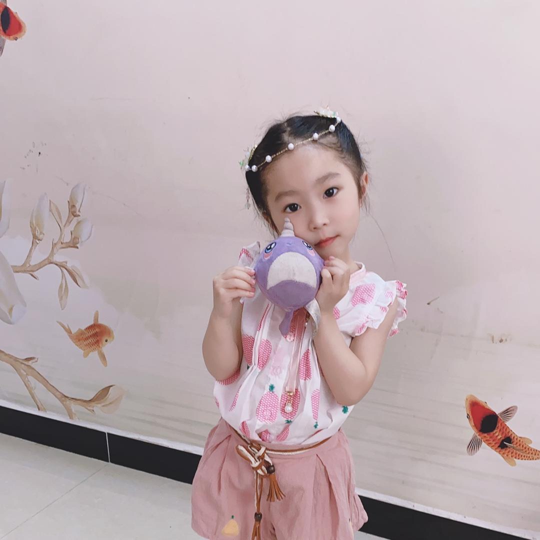 小梓梓学跳舞
