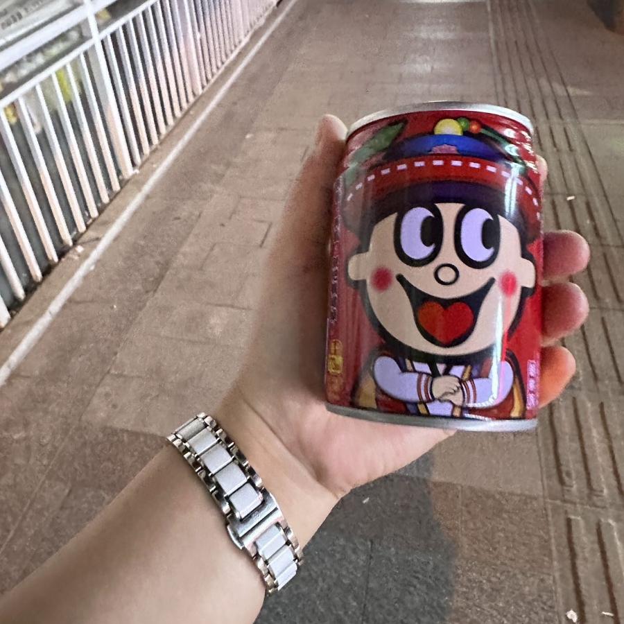 Lwurω*&