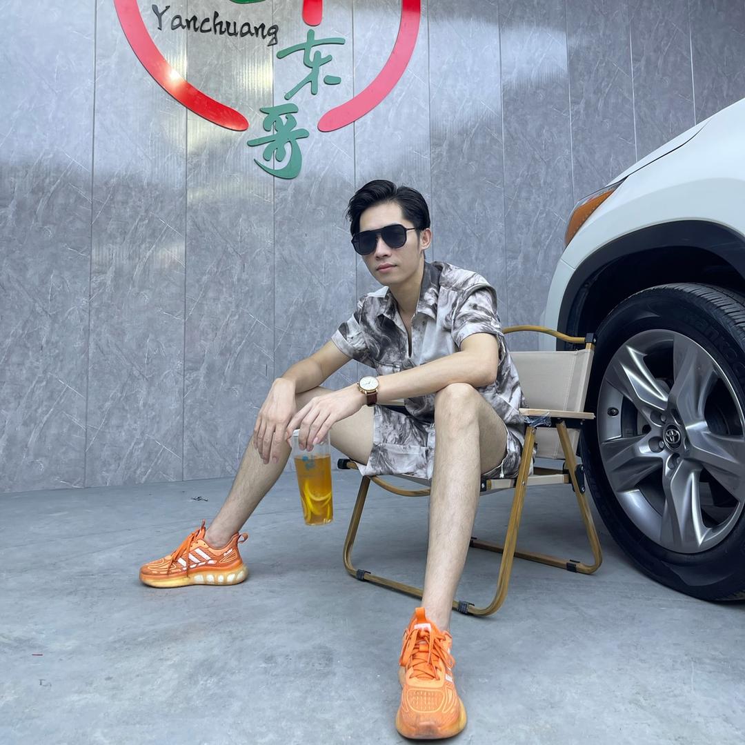 颜创东哥养车（万泰城店）