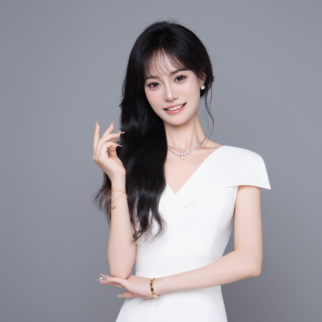 波哥是我爸—佳佳