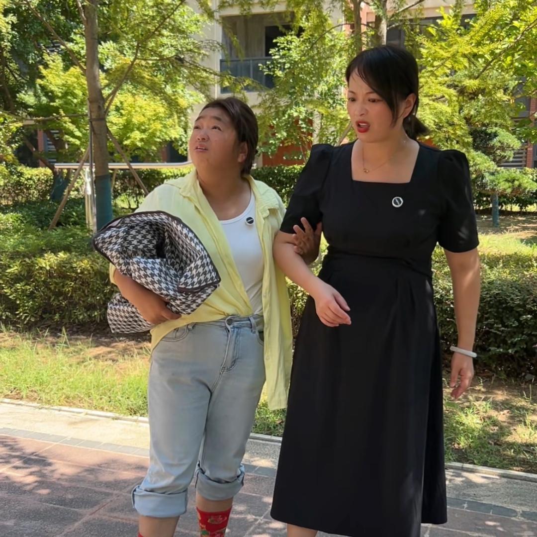 土.豪姐妹