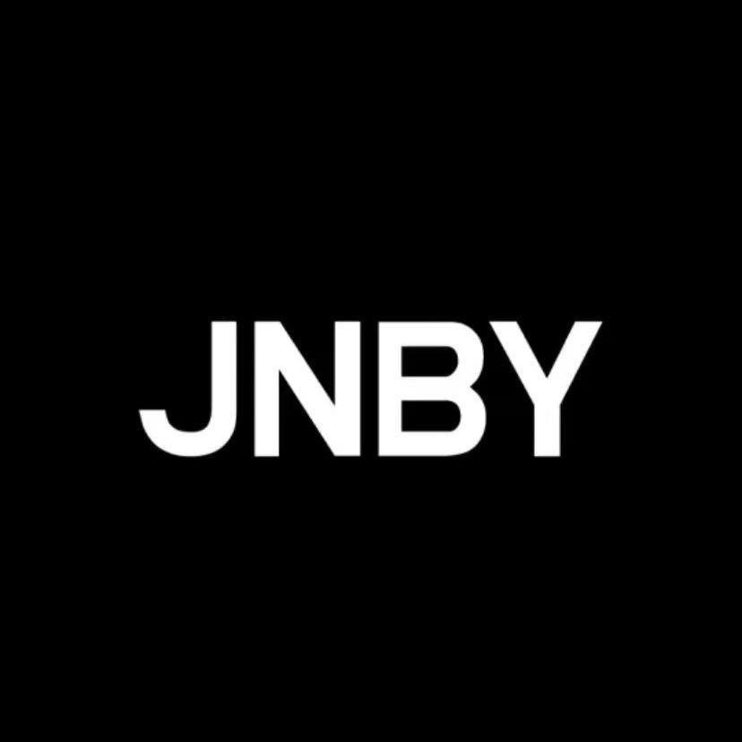 JNBY服饰直播间