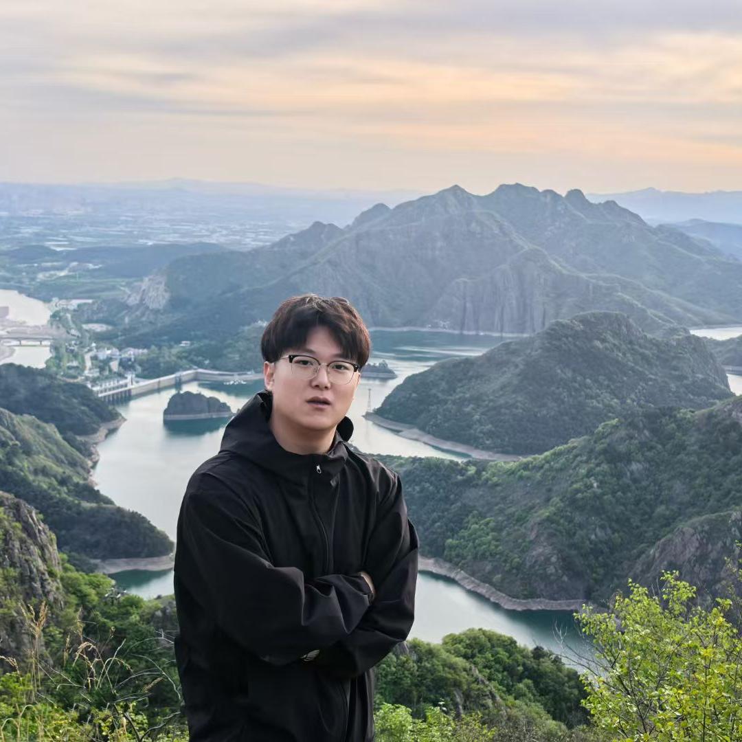 天津教篮球的杨教练