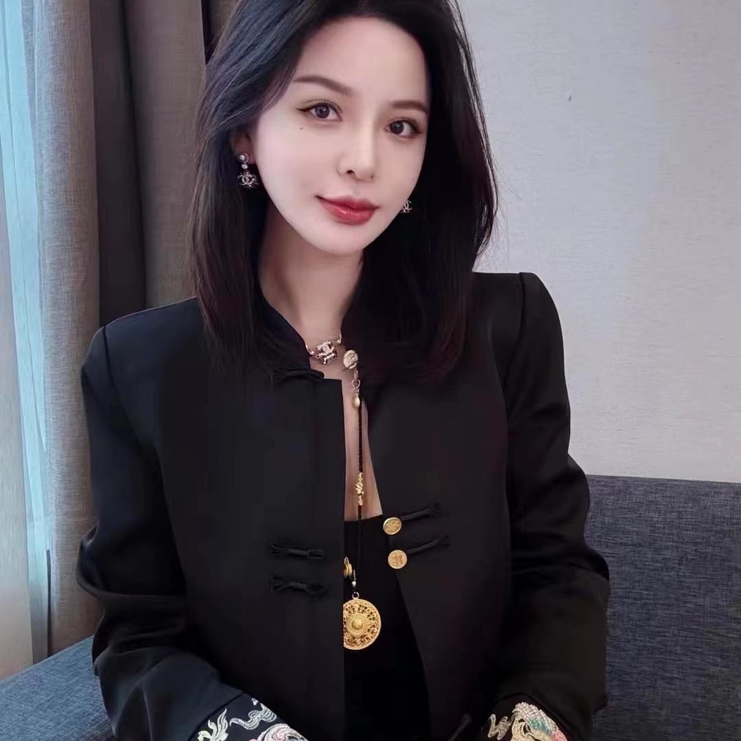 媚丽像奇