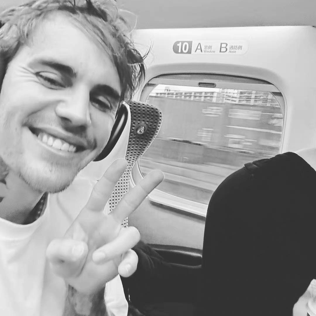 吃完饭要用牙线