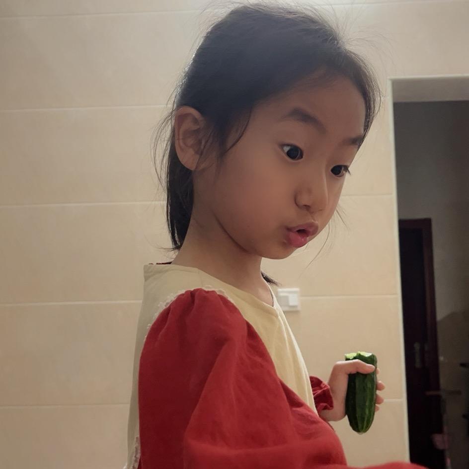 芊芊茱萸