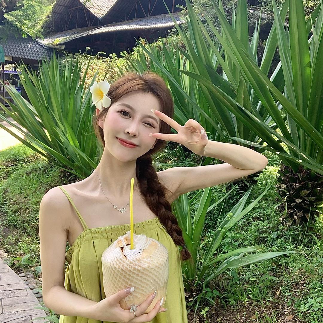 甜崽小蓝_