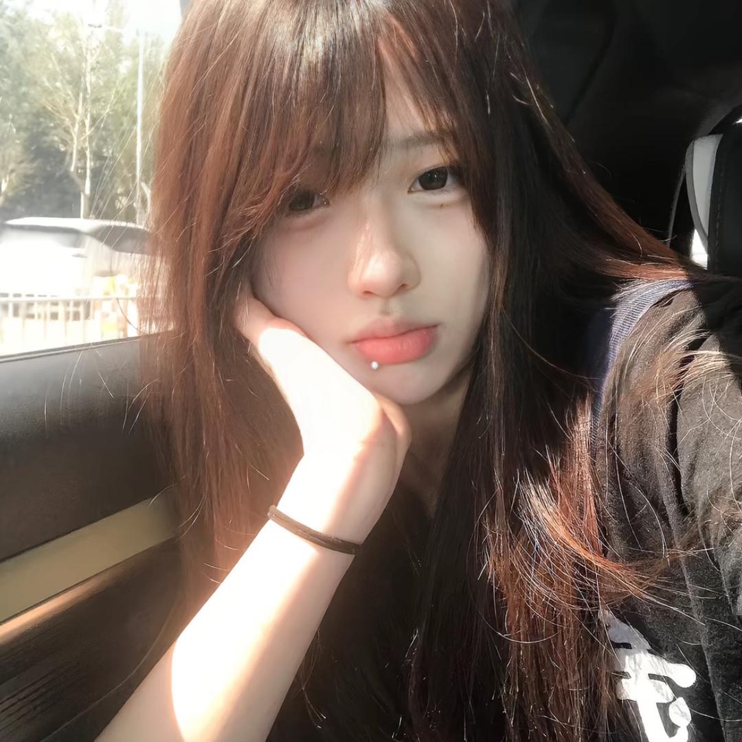 木木.