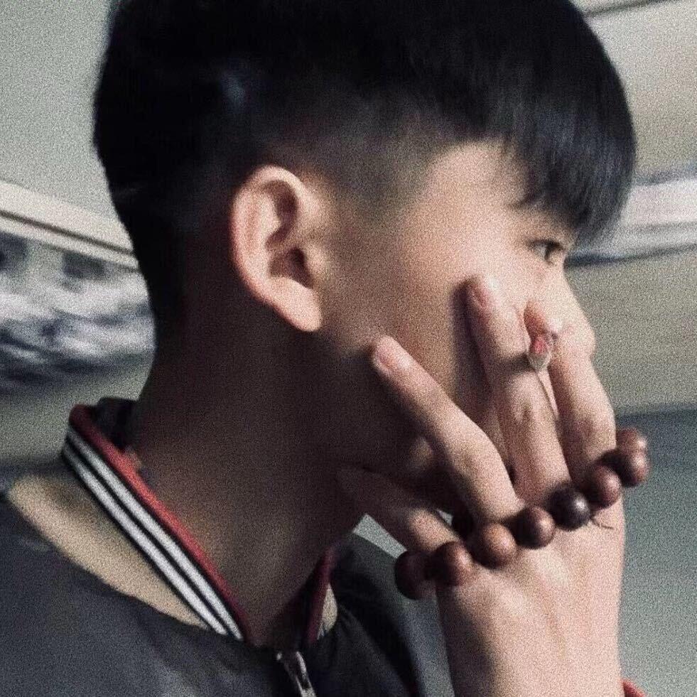 开心的了了