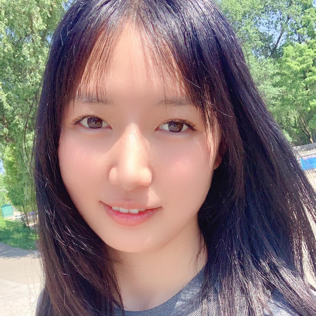 请臻希