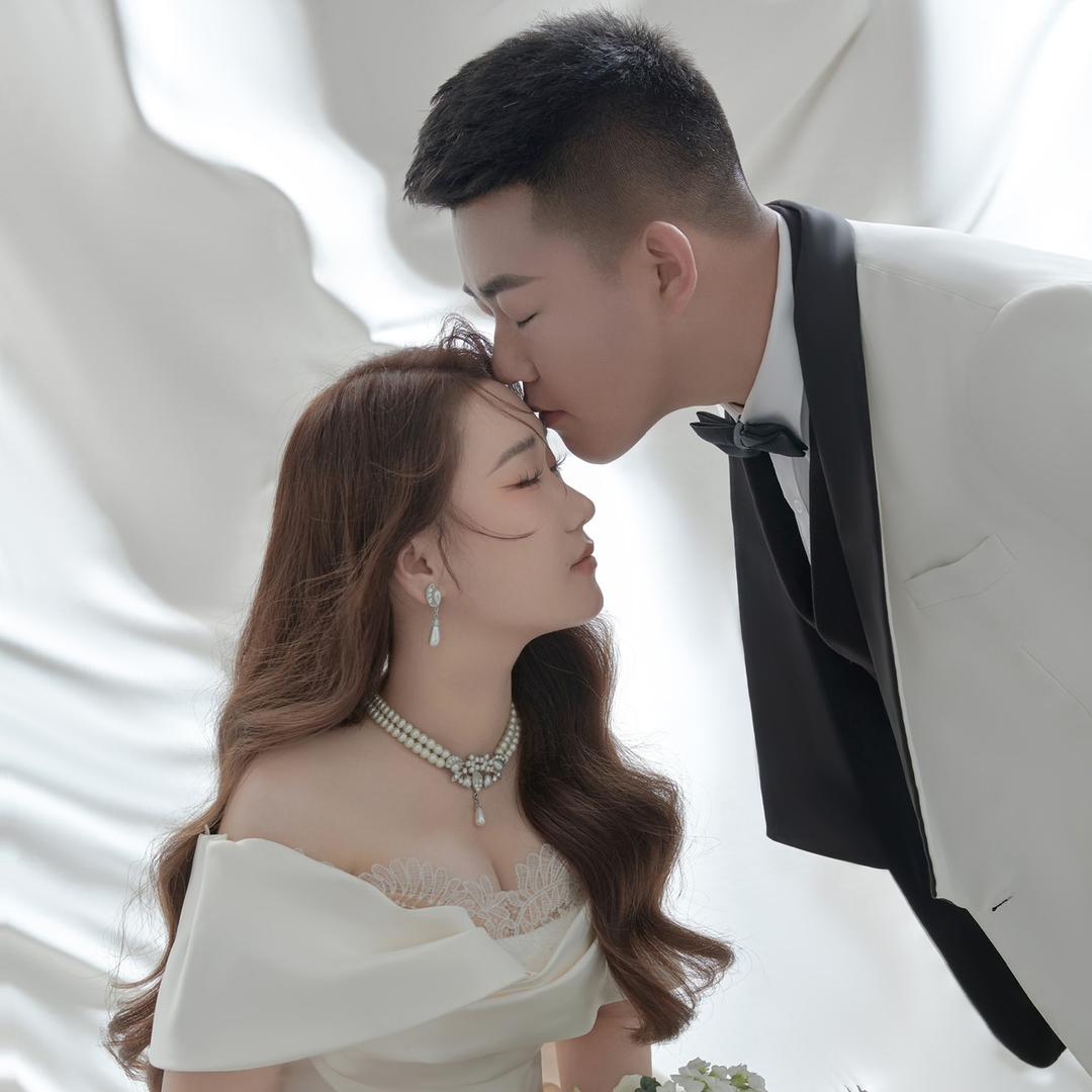 小胡很困（孕中期）