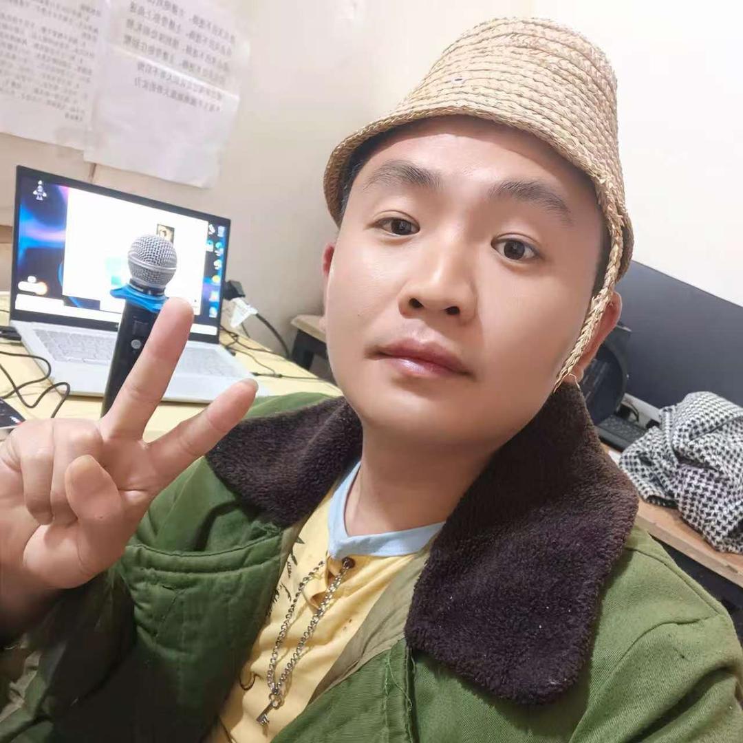 何大大（信丰安西脐橙）