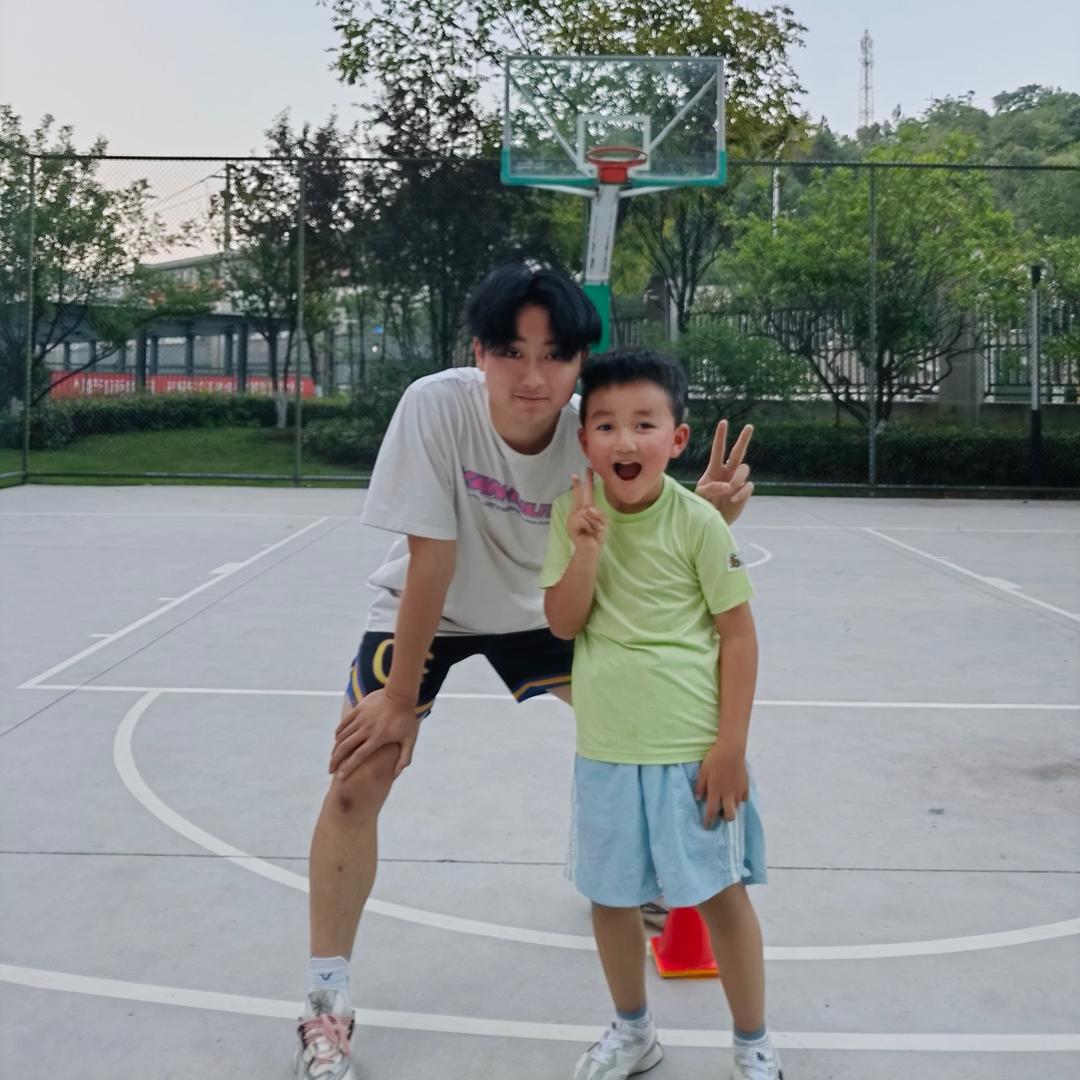 绵阳上门体育—尹教练