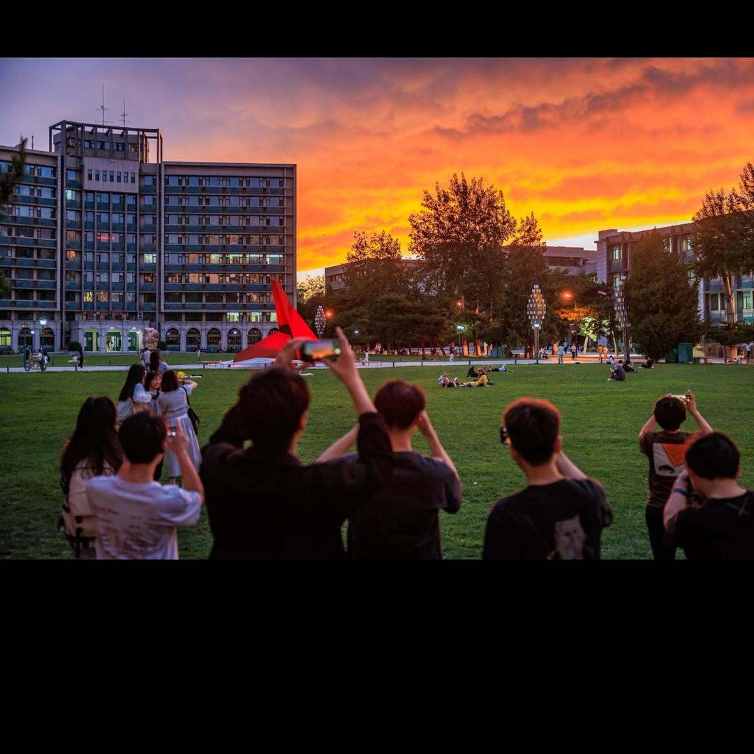 路见不平 拔刀相助