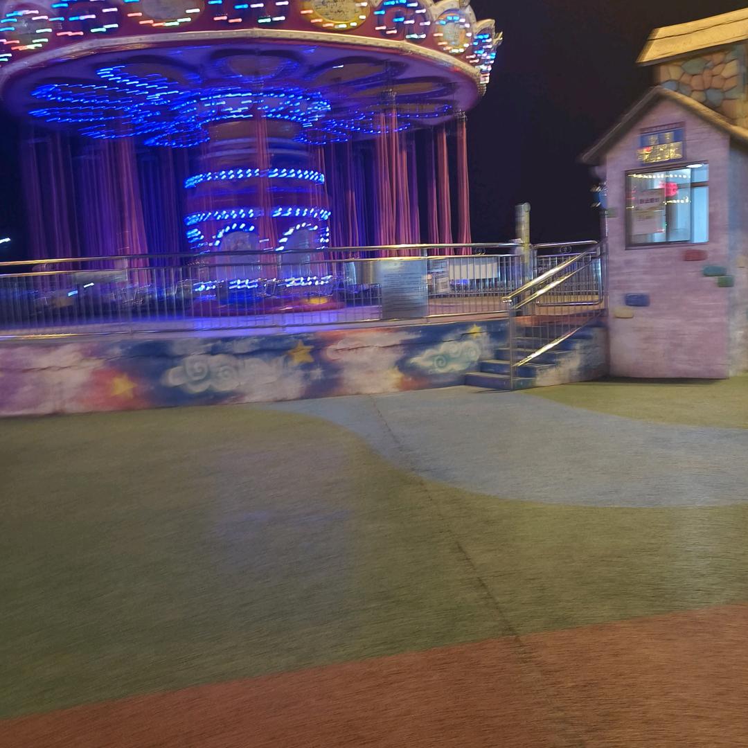低调哥