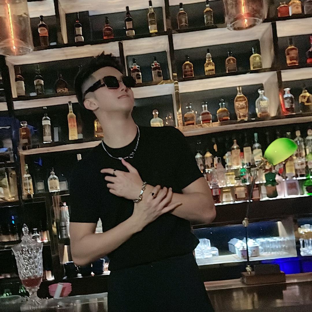 Mr。梁品质男装