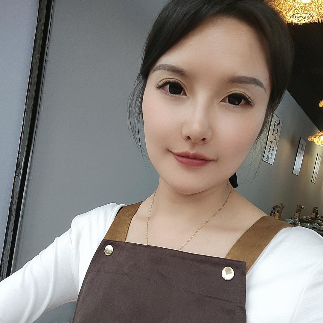 雷二鱼火锅东升店主理人程萱缨