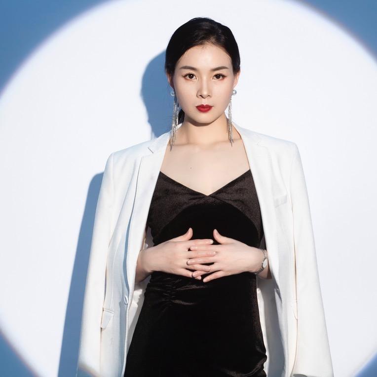瑞轲雅问题肌亚丽老师