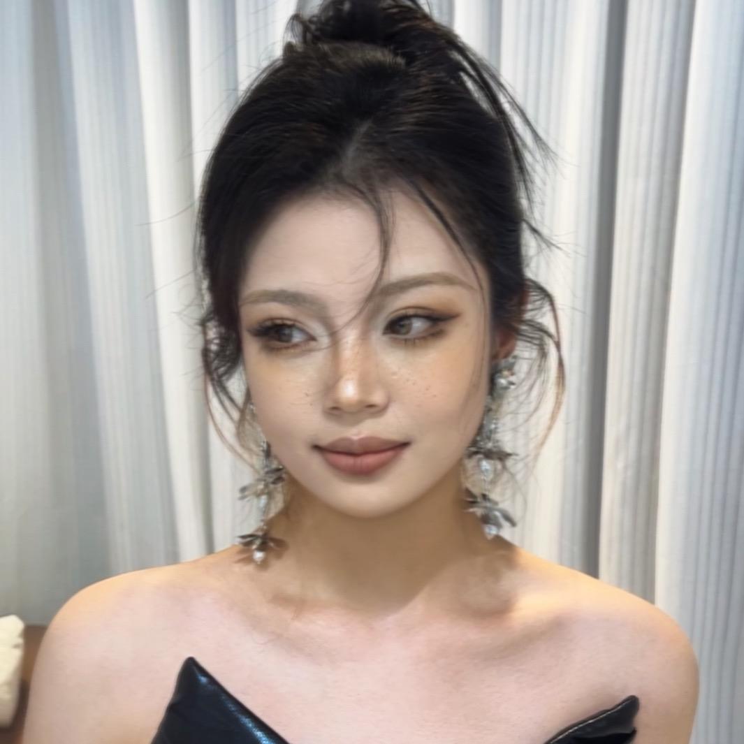 专业化妆师-雯静