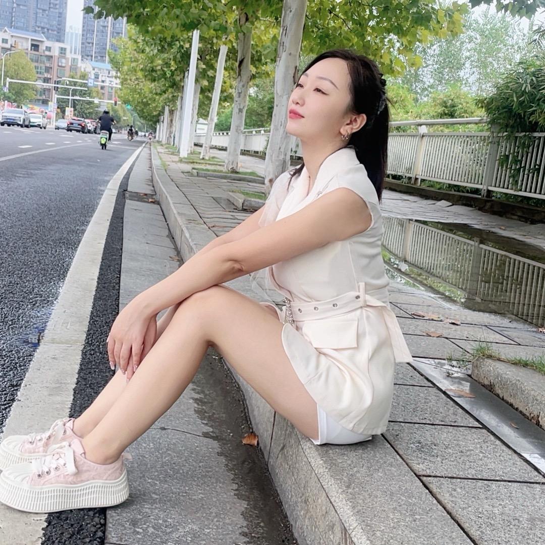 @敢问路在何方👣