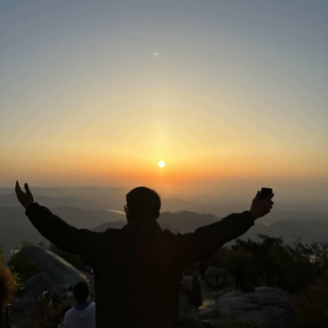 小鑫🇨🇳爱吃肉